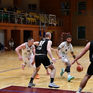 basket_legnica_wilki_zary_fot_dawid_soltys27.JPG