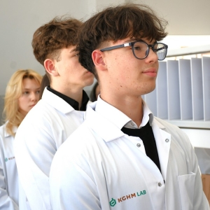 kghmlab-otwrcie-fot-zjak45.jpg