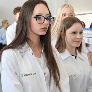 kghmlab-otwrcie-fot-zjak49.jpg