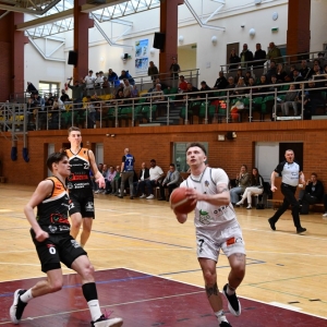 basket_legnica_mkk_gniezno_fot_dawid_soltys002.JPG