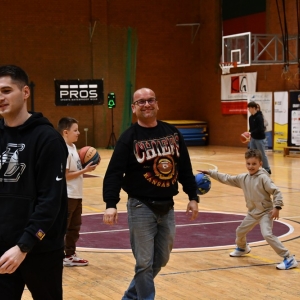 basket_legnica_mkk_gniezno_fot_dawid_soltys042.JPG