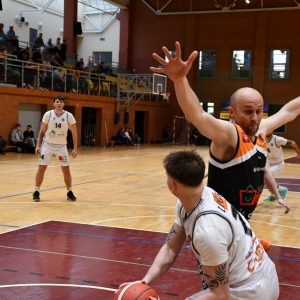 basket_legnica_mkk_gniezno_fot_dawid_soltys080.JPG