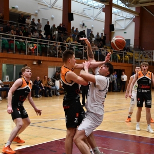 basket_legnica_mkk_gniezno_fot_dawid_soltys090.JPG