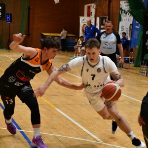 basket_legnica_mkk_gniezno_fot_dawid_soltys106.JPG