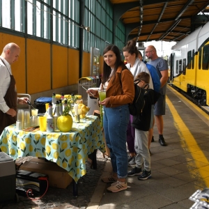 koleje-100-pociag-fot-ewajak026.jpg