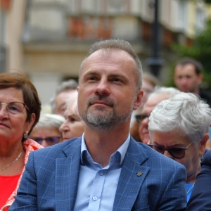 swiat-pod-kyczera-fot-ewajak209.jpg