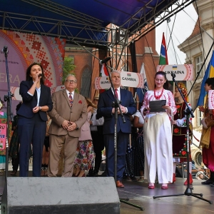 swiat-pod-kyczera-fot-ewajak220.jpg